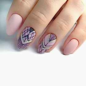 Маникюр с ажурным дизайном - работы выпускников студии Relaks Me