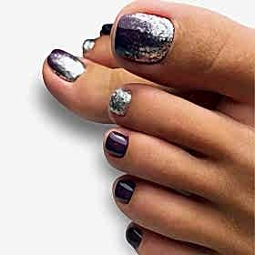 Педикюр с шайном - работы выпускников студии Relaks Me