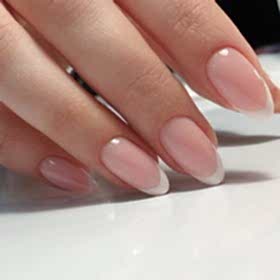 Нежный френч - работы выпускников студии Relaks Me