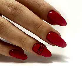 Коасный цвет маникюра