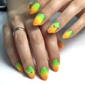 Маникюр с аэрографией - работы выпускников студии Relaks Me