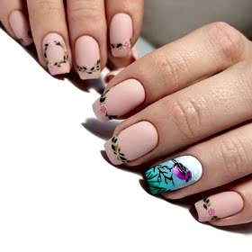 Цветочный дизайн на ногтях - работы выпускников студии Relaks Me