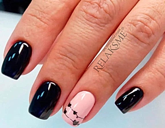 Маникюр черный с дизайном одного ногтя