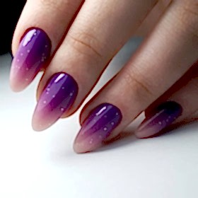 Аэрография на ногтях