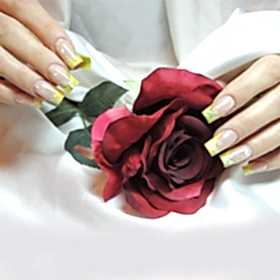 Коррекция ногтей