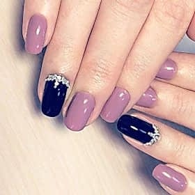 Наращивание ногтей гелем