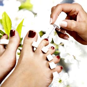 Педикюр с покрытием гель лаком